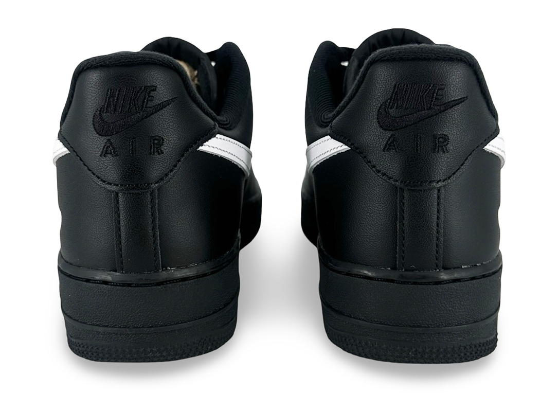 Nike Air Force 1 Low Supreme Black White
