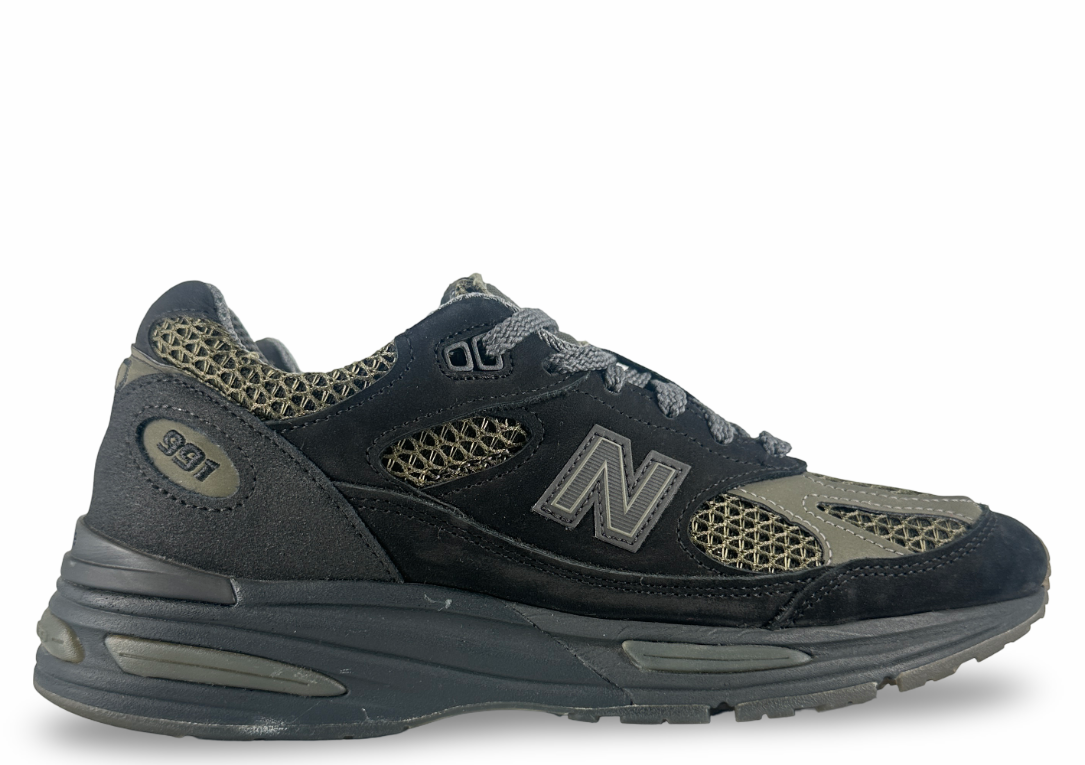 New Balance 991v2 MiUK Stone Island Black