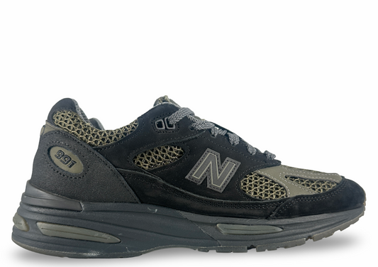 New Balance 991v2 MiUK Stone Island Black