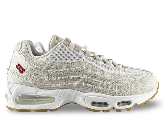 Nike Air Max 95 OG
Levi's Light Orewood Brown