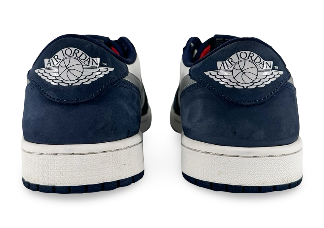 Jordan 1 Low SB Midnight Navy