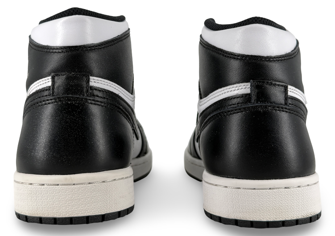 Jordan 1 Retro Black White (2014)