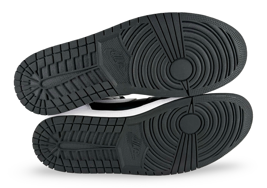 Jordan 1 Retro High OG Black White