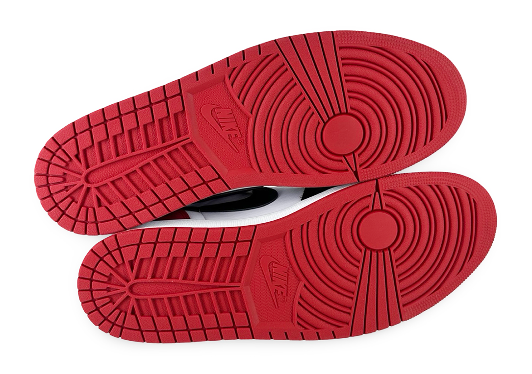 Jordan 1 Retro Low OG Black Toe (2023)