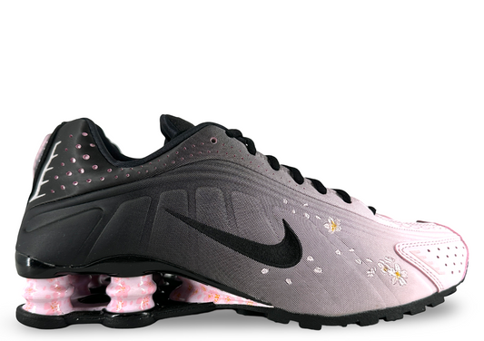 Nike Shox R4 Sakura (Women's)