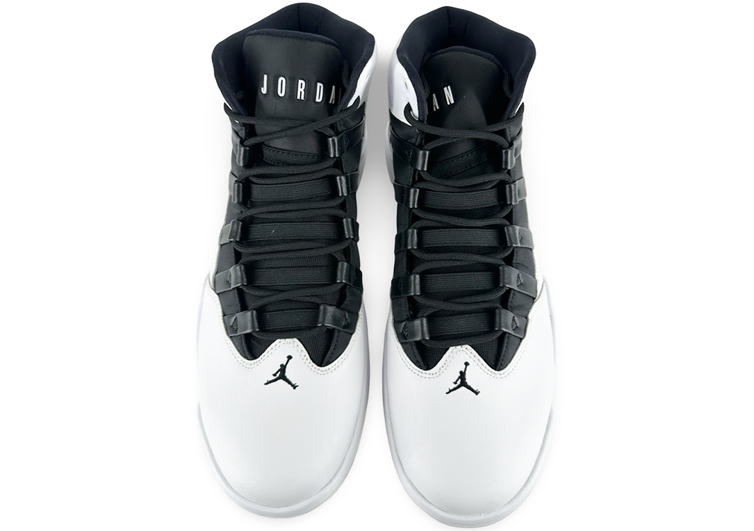 Jordan Max Aura White Black