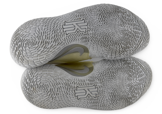 Nike Kyrie 2 Low Spongebob Sandy Cheeks