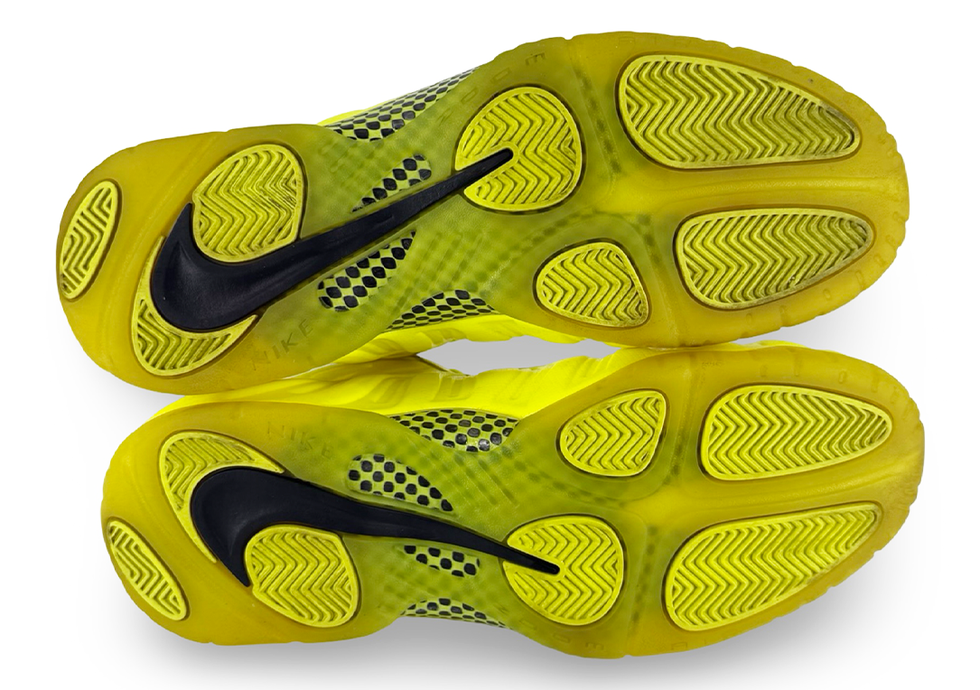 Nike Air Foamposite Pro Volt (2021)