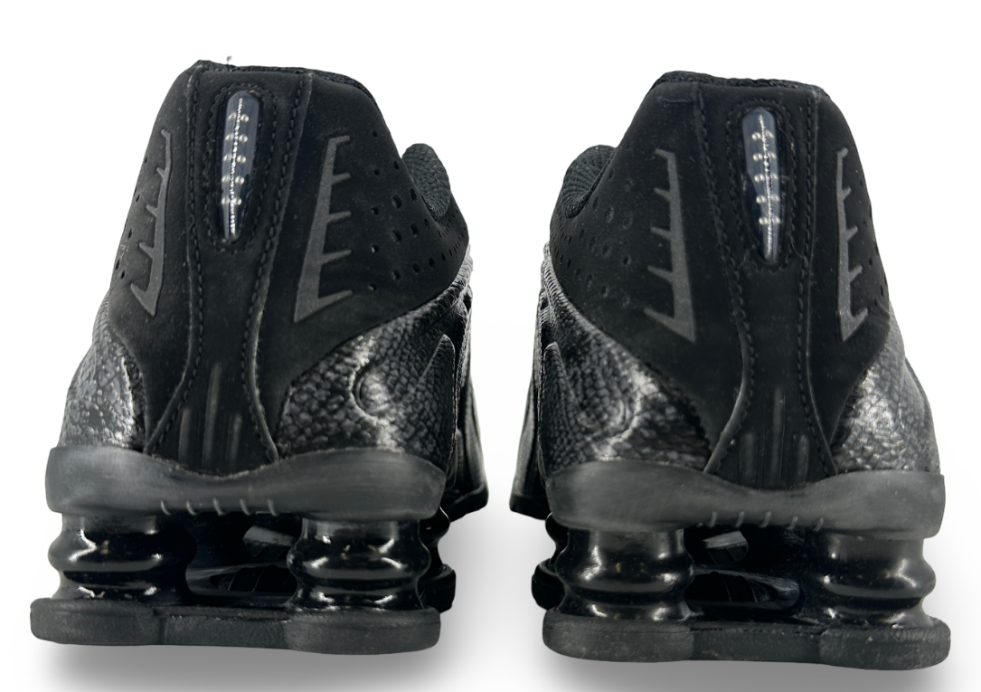 Nike Shox R4 Black Snakeskin (Women's)