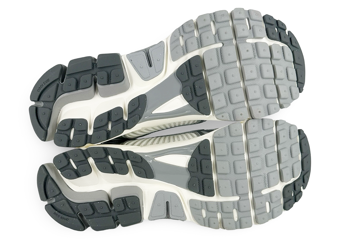 Nike Zoom Vomero 5 Metallic Silver