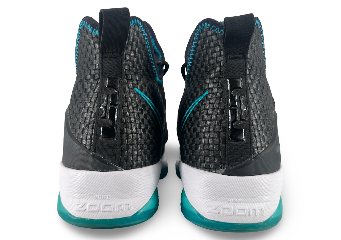 Nike LeBron 14 Red Carpet