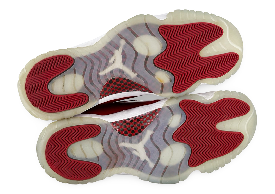 Jordan 11 Retro Cherry (2022)