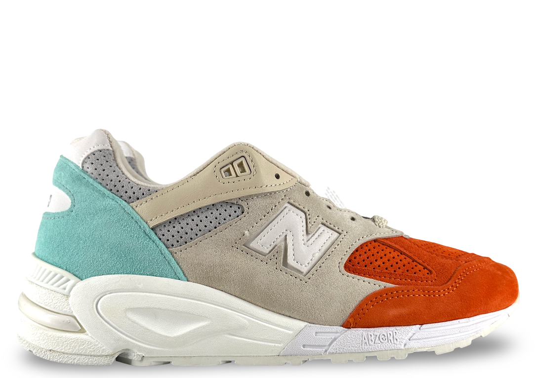 New Balance 990v2 Kith Cyclades (with Socks)