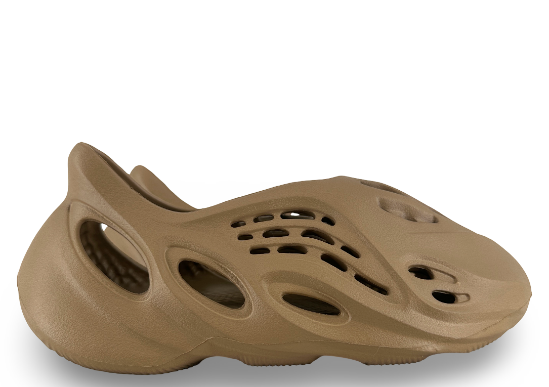 adidas Yeezy Foam RNR Clay Taupe