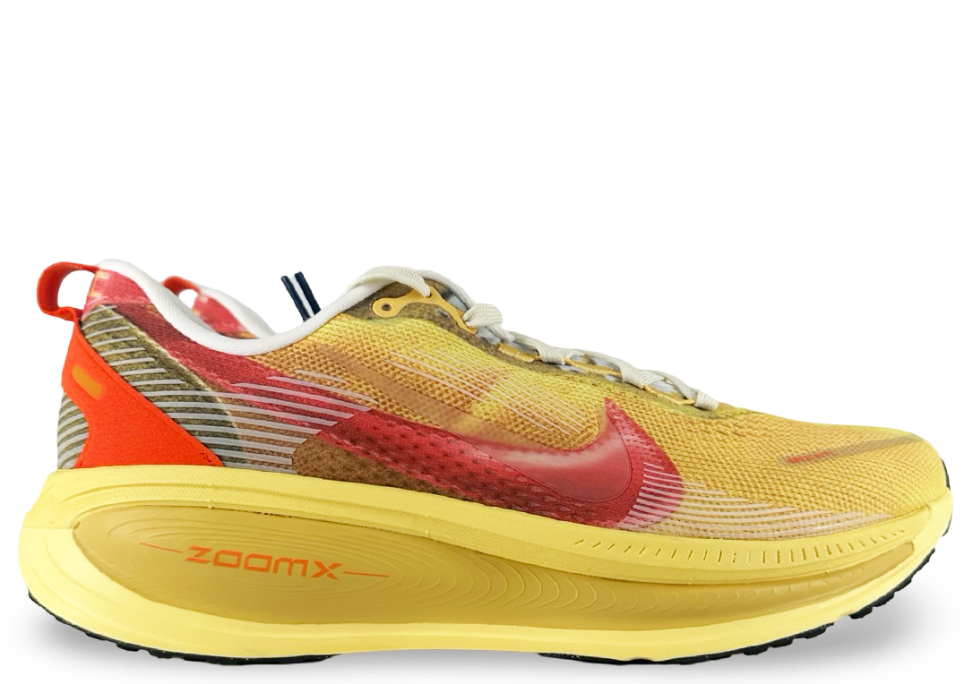 Nike Vomero 18 SE International Running Pack LD-1000