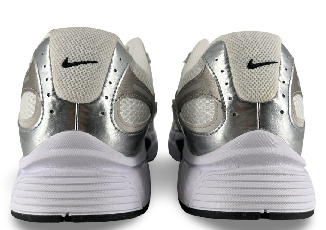 Nike V5 RNR White Vast Grey College Grey Black