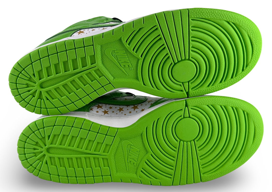 Nike SB Dunk Low Supreme Stars Mean Green (2021)