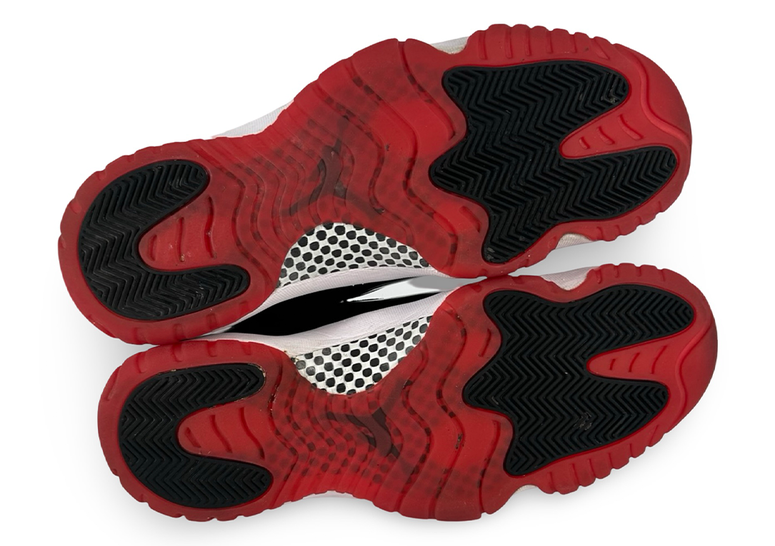 Jordan 11 Retro Playoffs Bred (2019)
