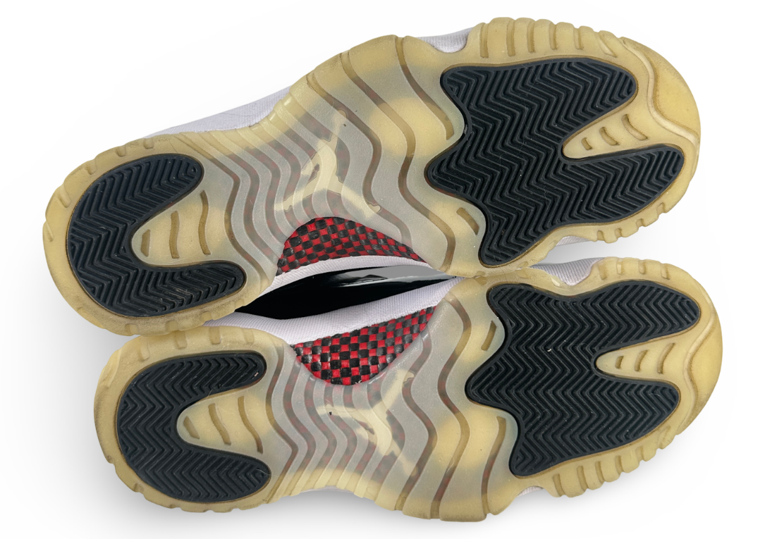 Jordan 11 Retro Low 72-10