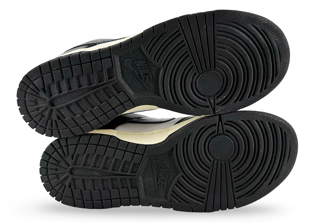 Nike Dunk Low Vintage Panda (Women's)