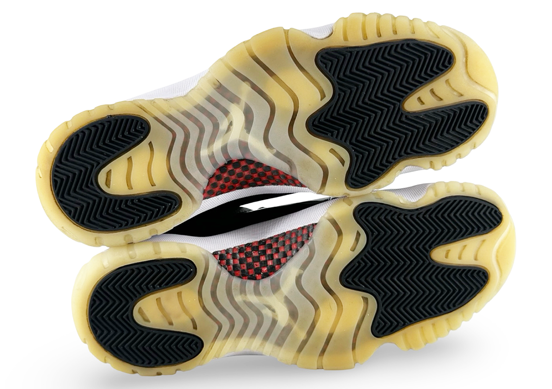 Jordan 11 Retro Low 72-10