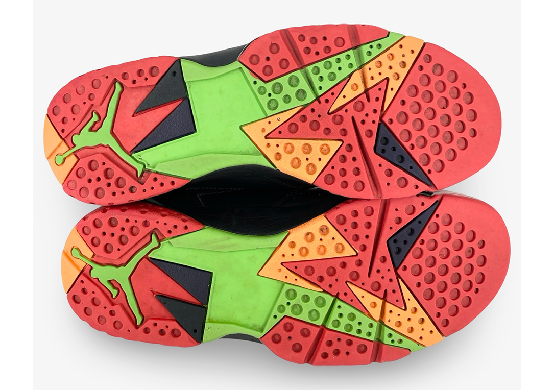 Jordan 7 Retro Marvin the Martian