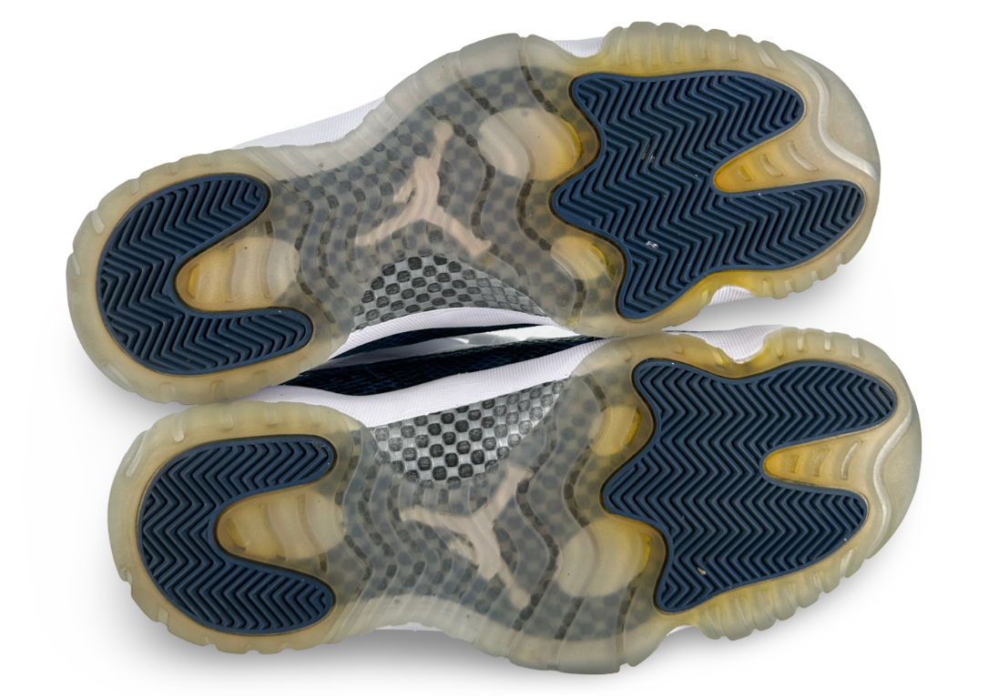 Jordan 11 Retro Low Snake Navy (2019)