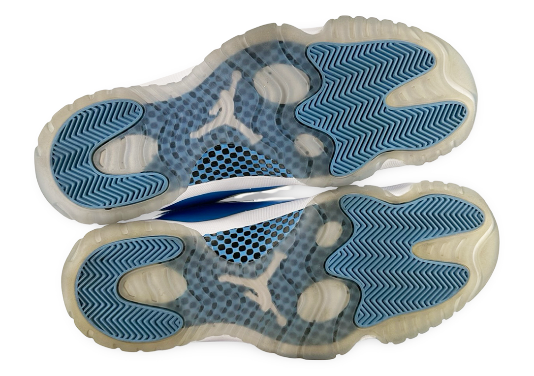 Jordan 11 Retro Low University Blue (2017)