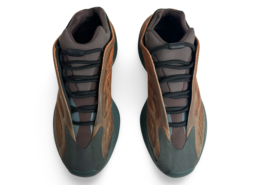 adidas Yeezy 700 V3 Copper Fade