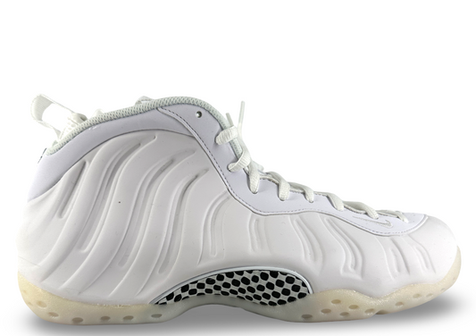 Nike Air Foamposite One Triple White