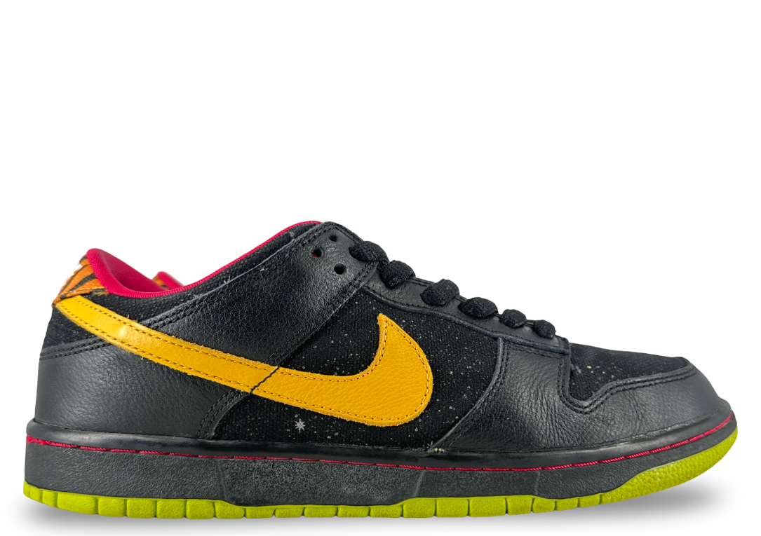 Nike SB Dunk Low Space Tiger