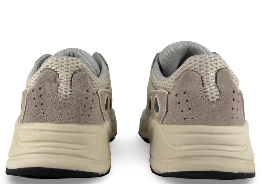 adidas Yeezy Boost 700 Analog