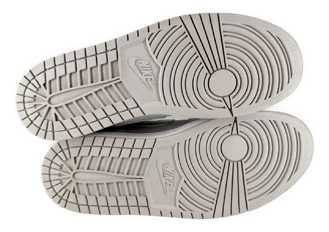 Jordan 1 Low OG Metallic Silver