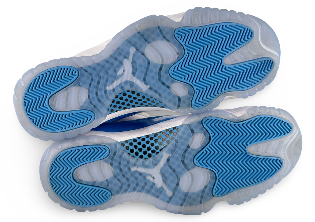 Jordan 11 Retro Low University Blue (2026)