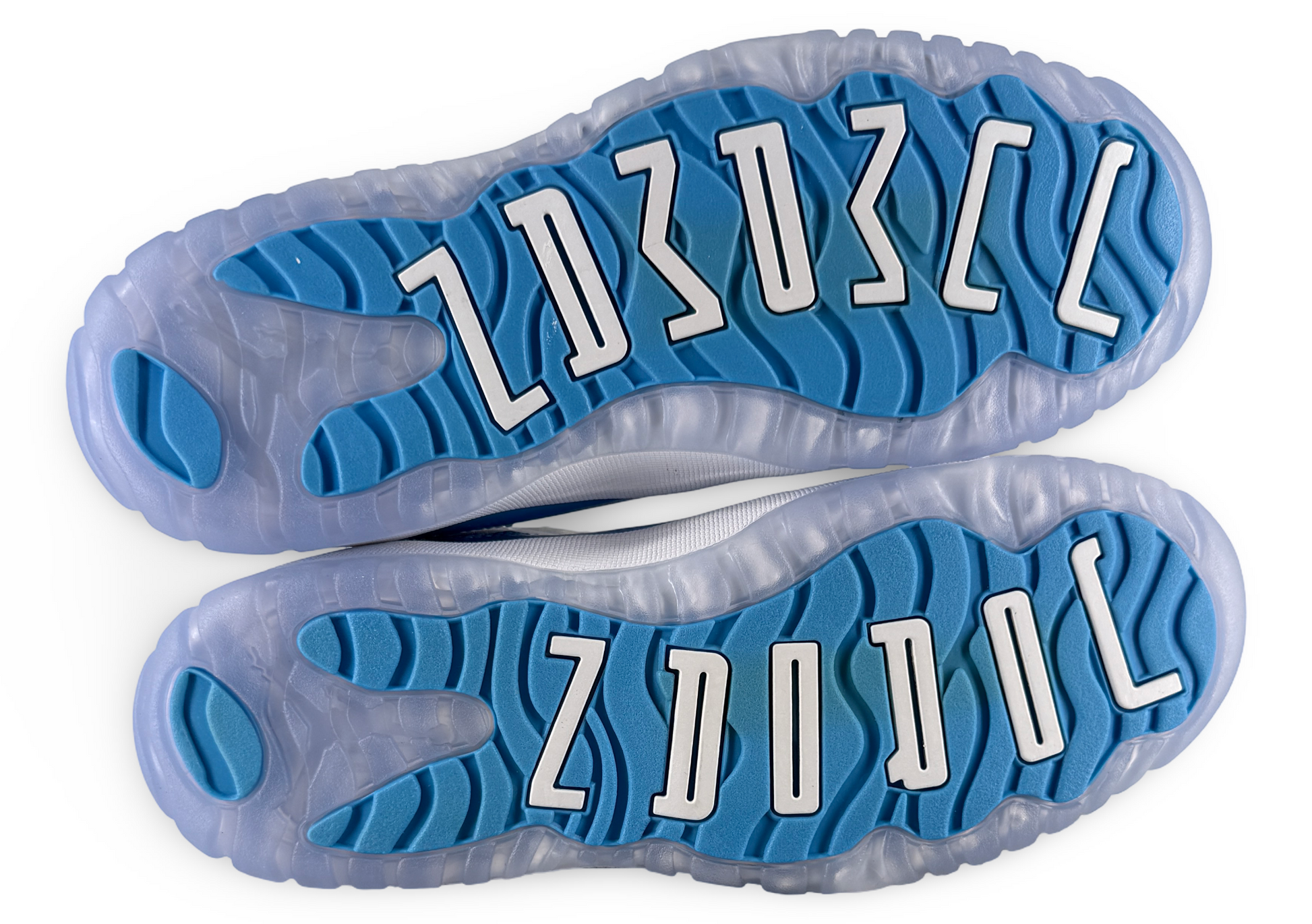 Jordan 11 Retro Low University Blue (2026) (PS)
