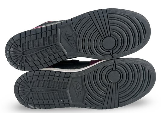 Jordan 1 Retro High Mulberry (GS)