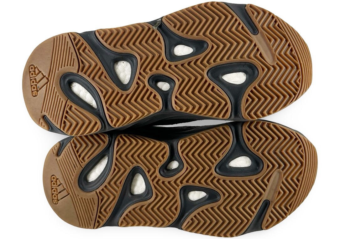 adidas Yeezy Boost 700 Utility Black