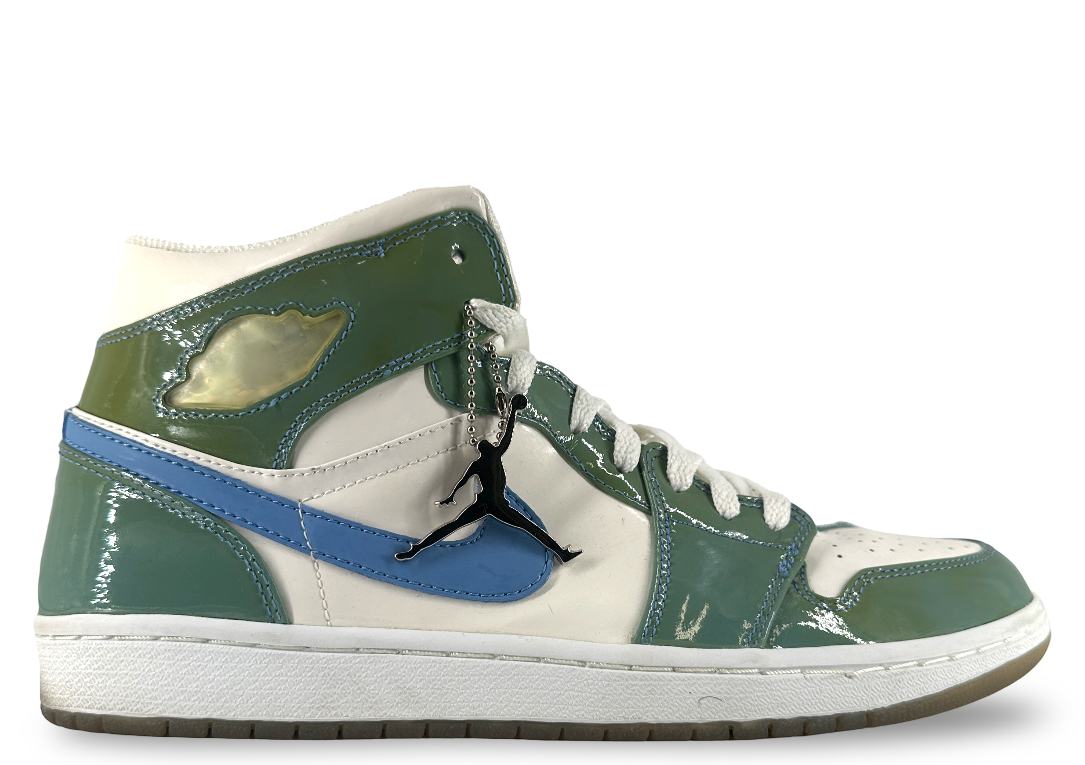 Jordan 1 Retro UNC Patent