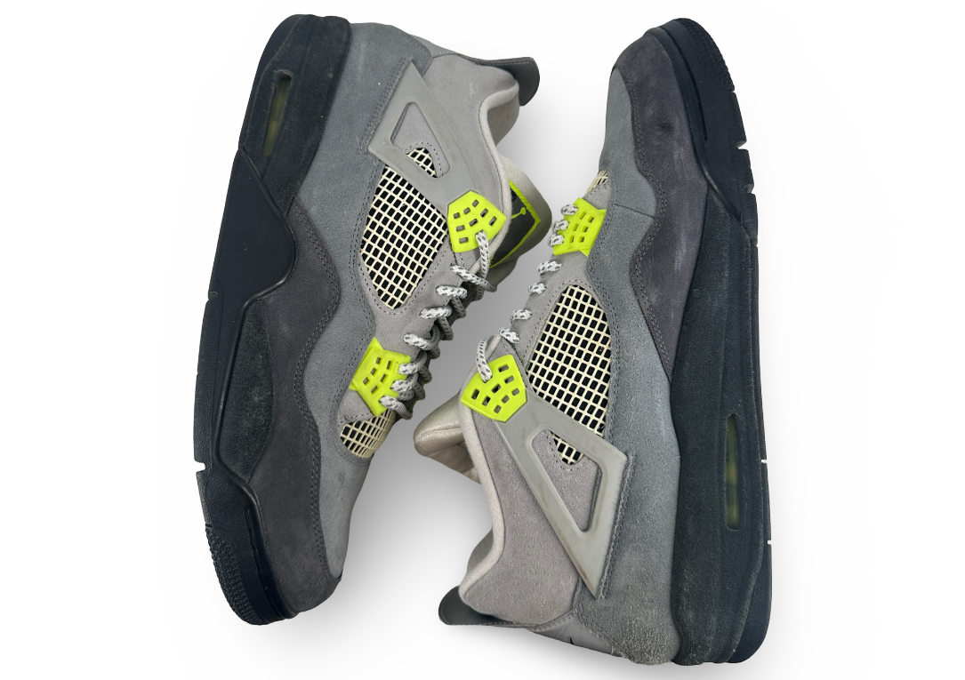 Jordan 4 Retro SE 95 Neon
