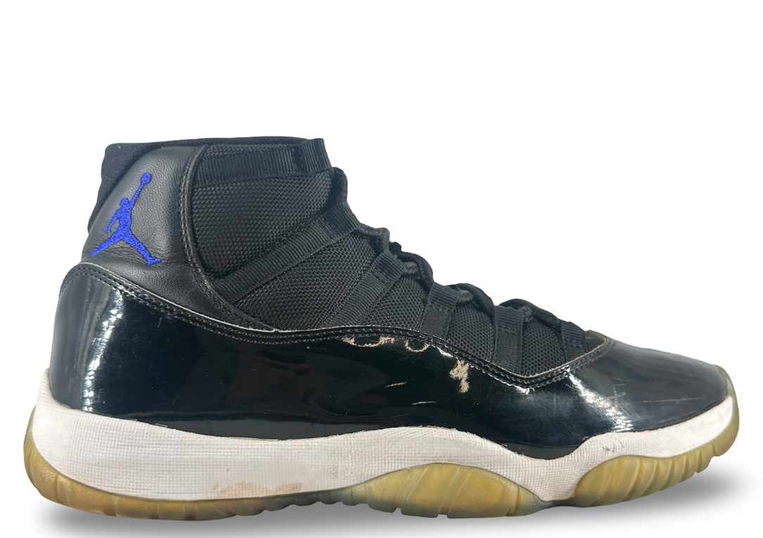 Jordan 11 Retro Space Jam (2016)