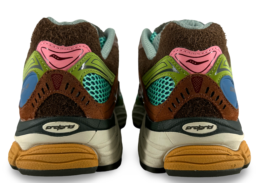 Saucony ProGrid Omni 9 Sneaker Politics Sportsman's Paradise