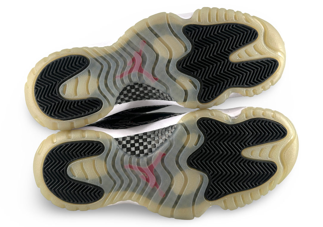 Jordan 11 Retro Low IE Black Cement