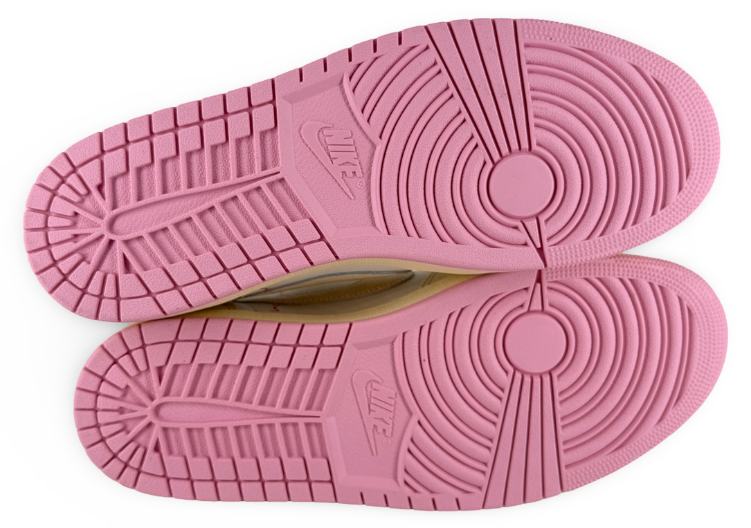 Jordan 1 Retro Low OG SP Travis Scott Shy Pink