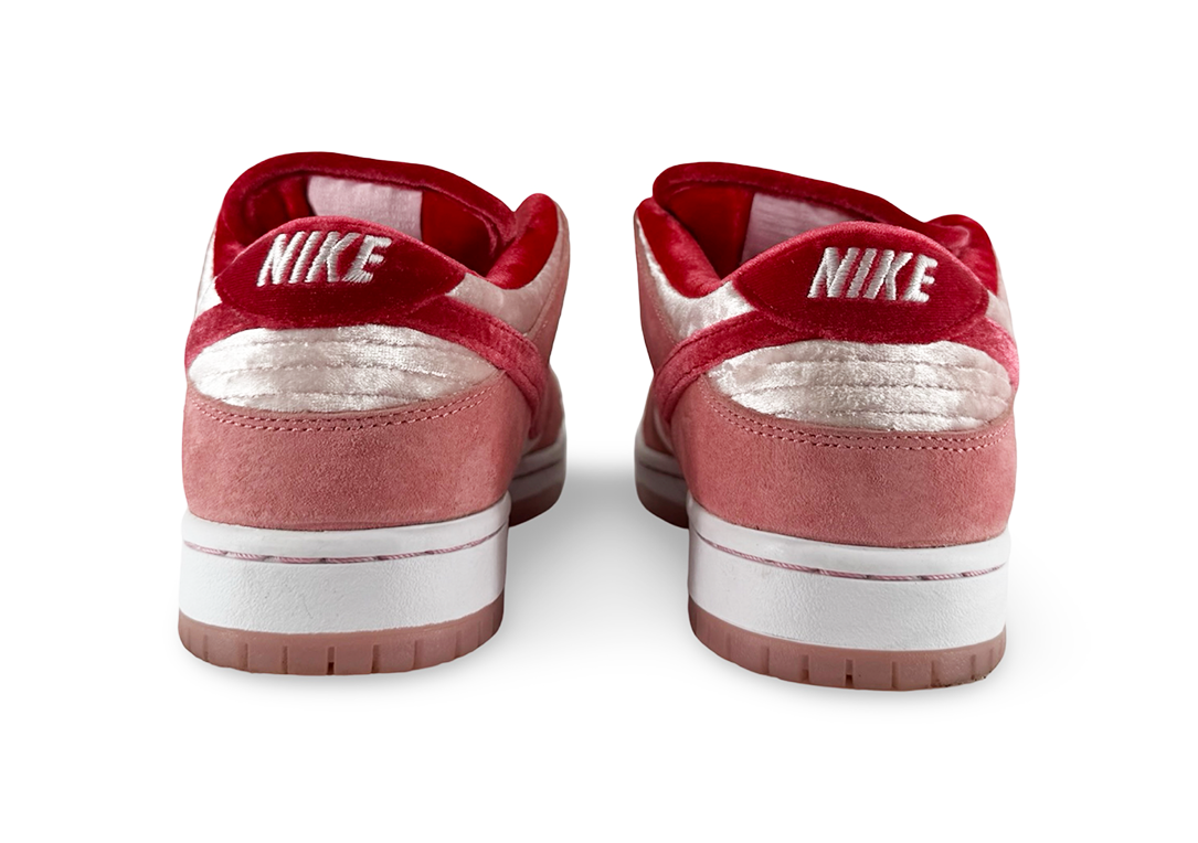Nike SB Dunk Low StrangeLove Skateboards
