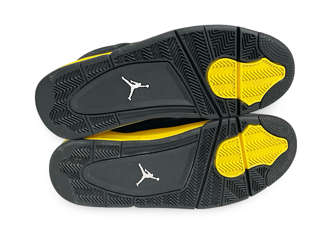 Jordan 4 Retro Thunder (2023)