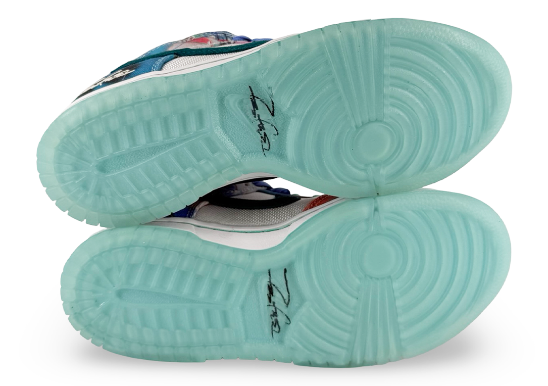 Nike SB Dunk Low Futura Laboratories Bleached Aqua