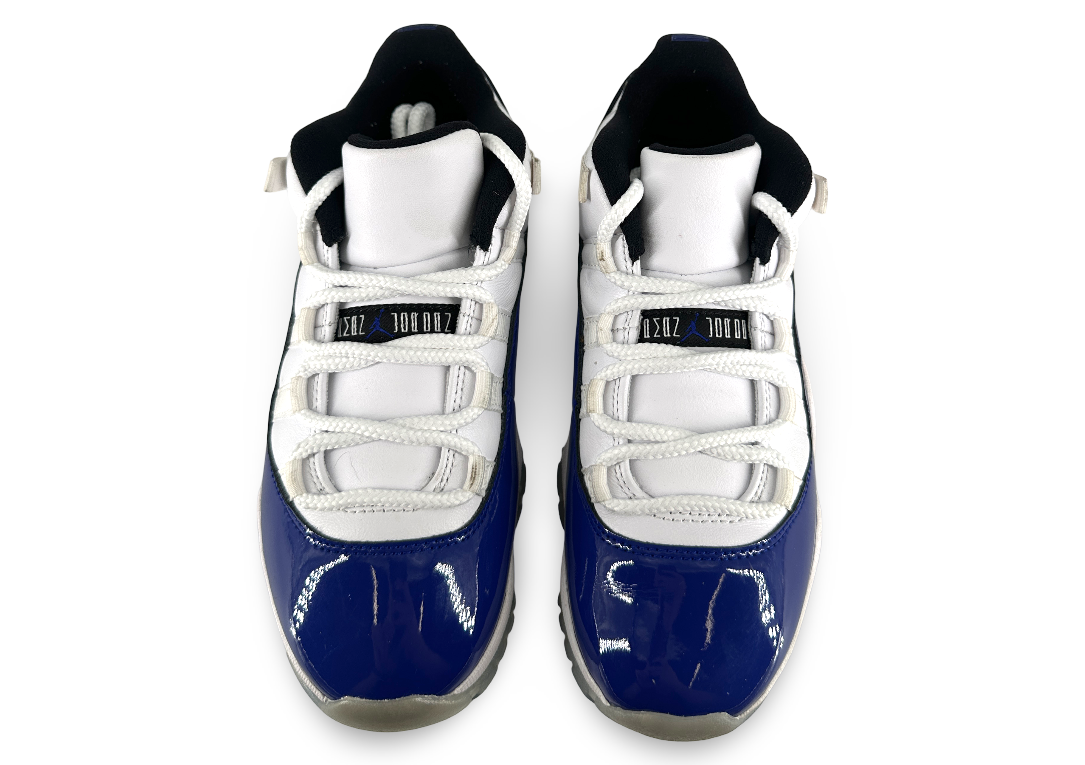 Jordan 11 Retro Low White Concord (Women's)