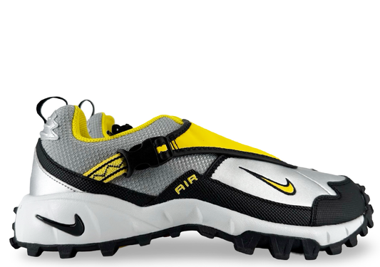 Nike ACG Phassad Yellow Zest Metallic Silver