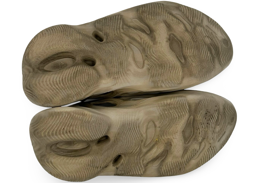 adidas Yeezy Foam RNNR Stone Sage