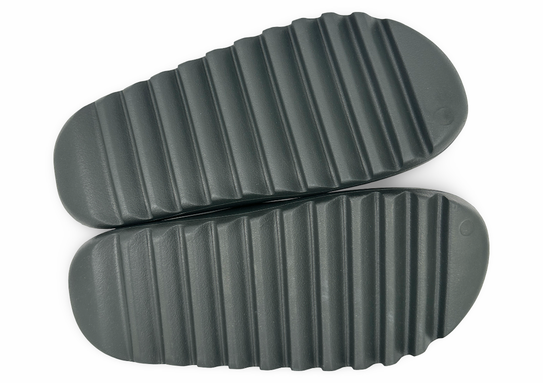 adidas Yeezy Slide Dark Onyx